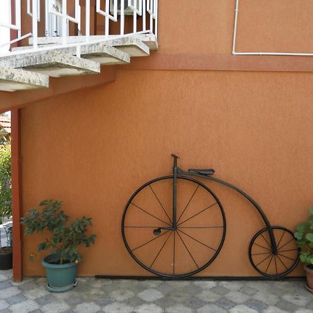 Casa de Khasia Zugdidi Exterior foto