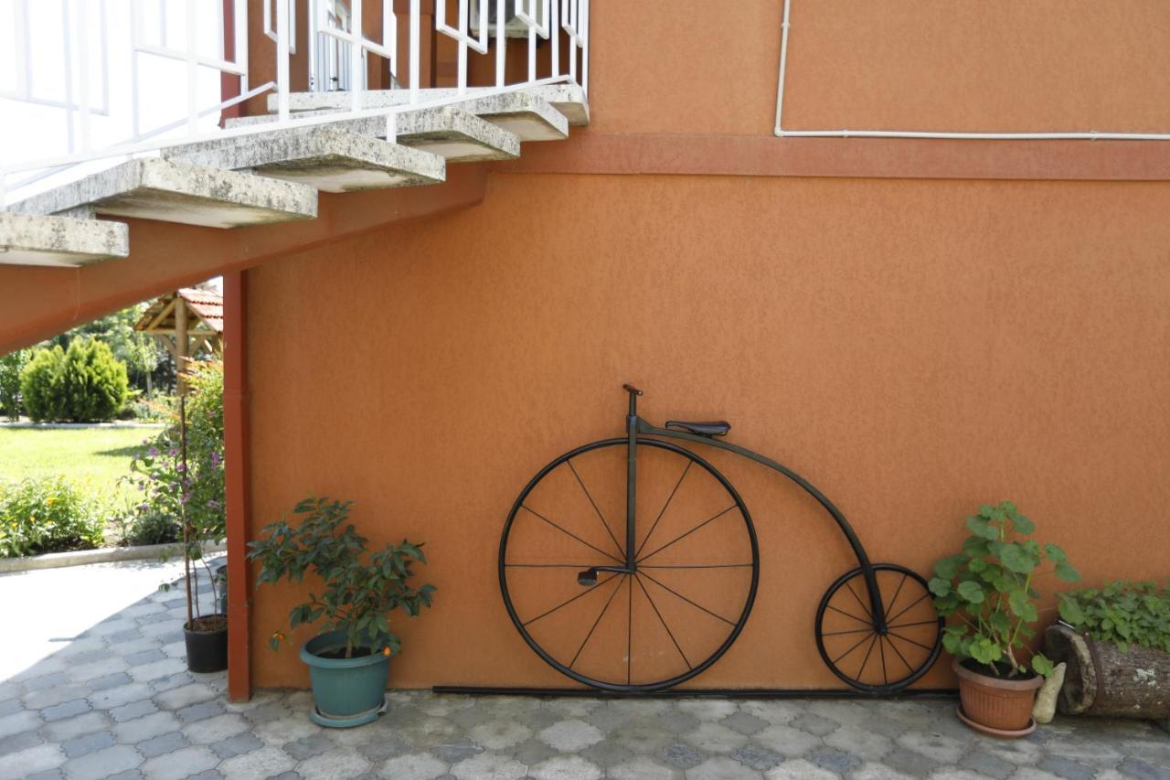 Casa de Khasia Zugdidi Exterior foto